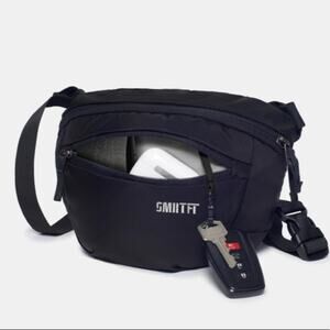 SMRTFT SmrtPac Essentials Fanny Pack Black Travel Gym Fitness Weight Train NWT